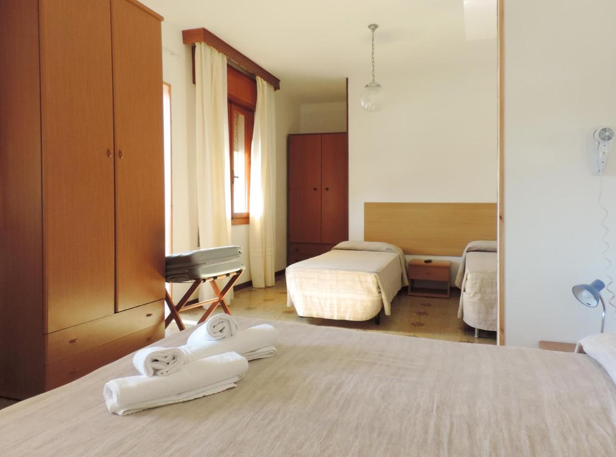 Hotel Saturno 리도 디 예솔로 외부 사진